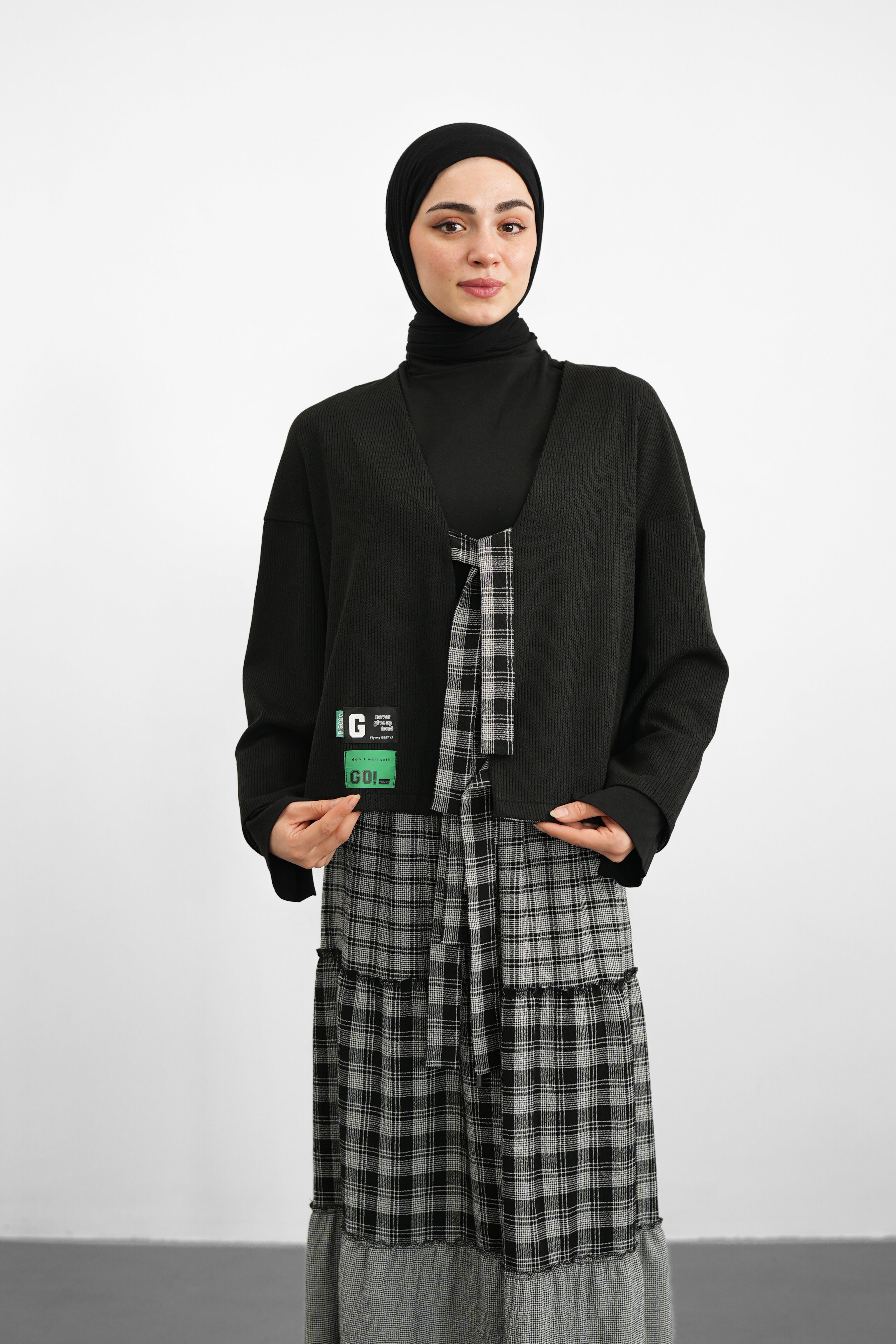 Ekoseli Bağcıklı Hırka