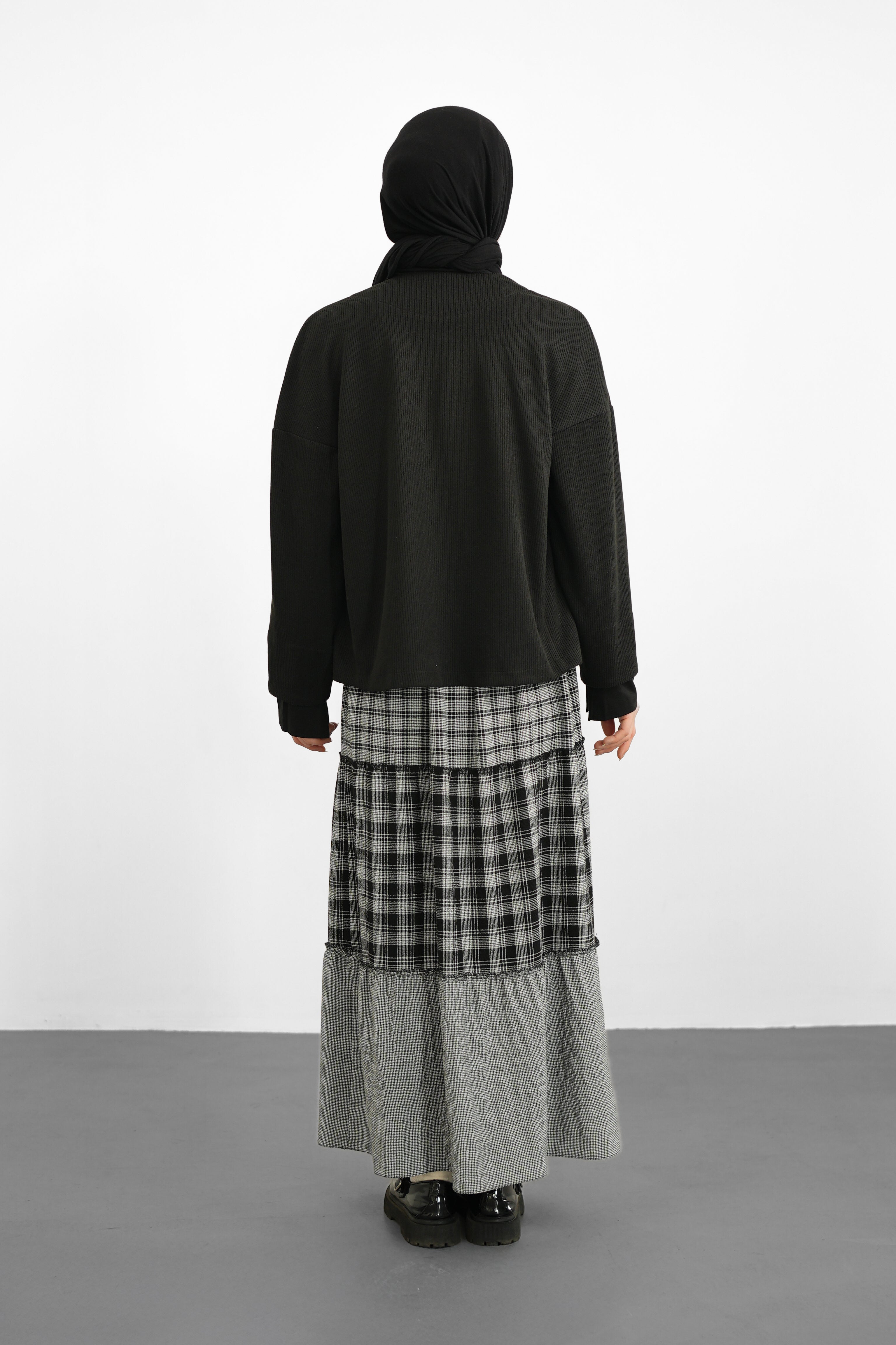 Ekoseli Bağcıklı Hırka