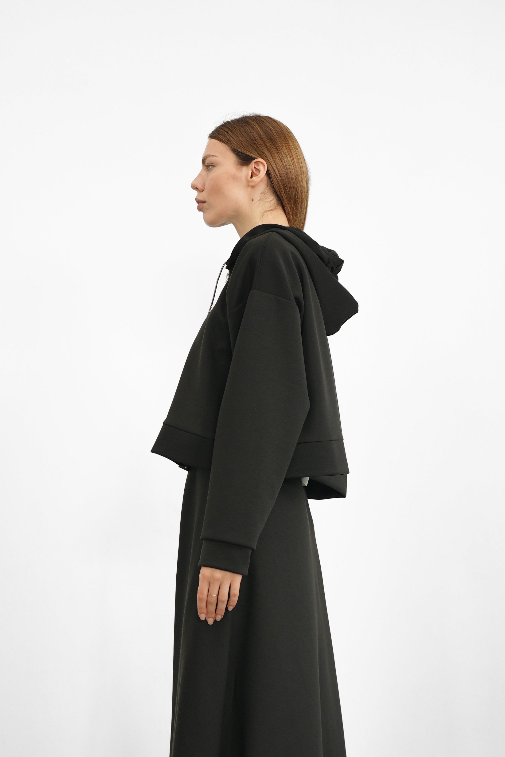 Tencel Kumaş Etiket Detaylı Kapüşonlu - Siyah